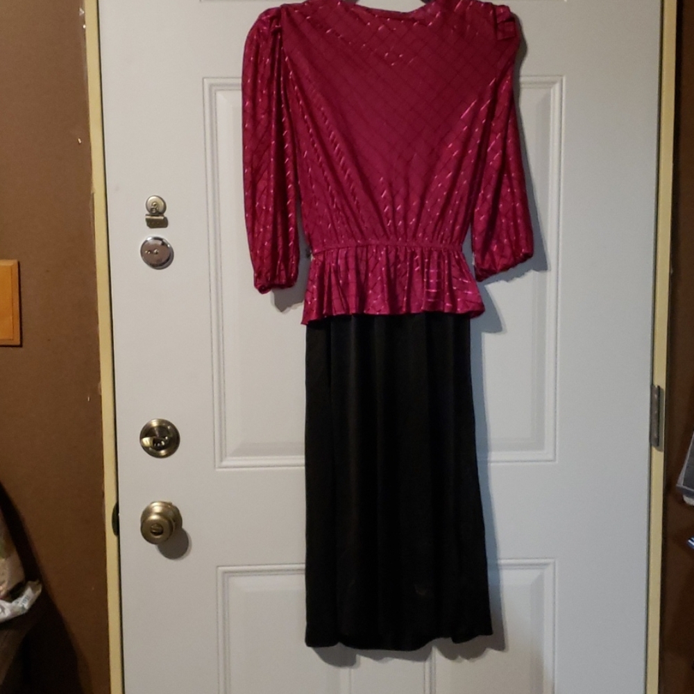 Dress - Picture 2 of 6